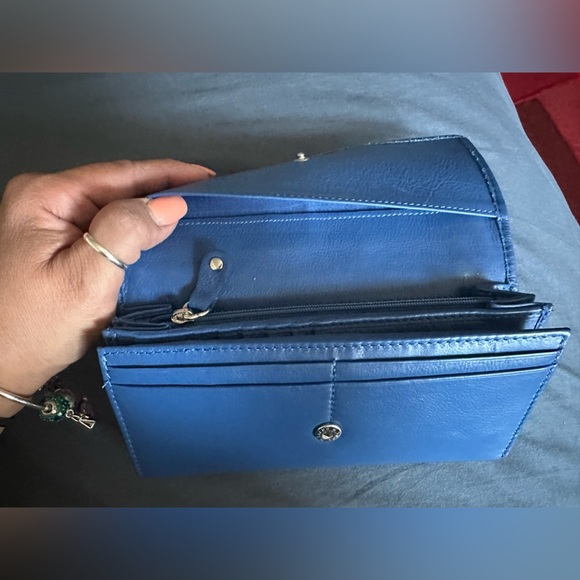 NWOT Leather Woven Short Flap - Picture 8 of 8